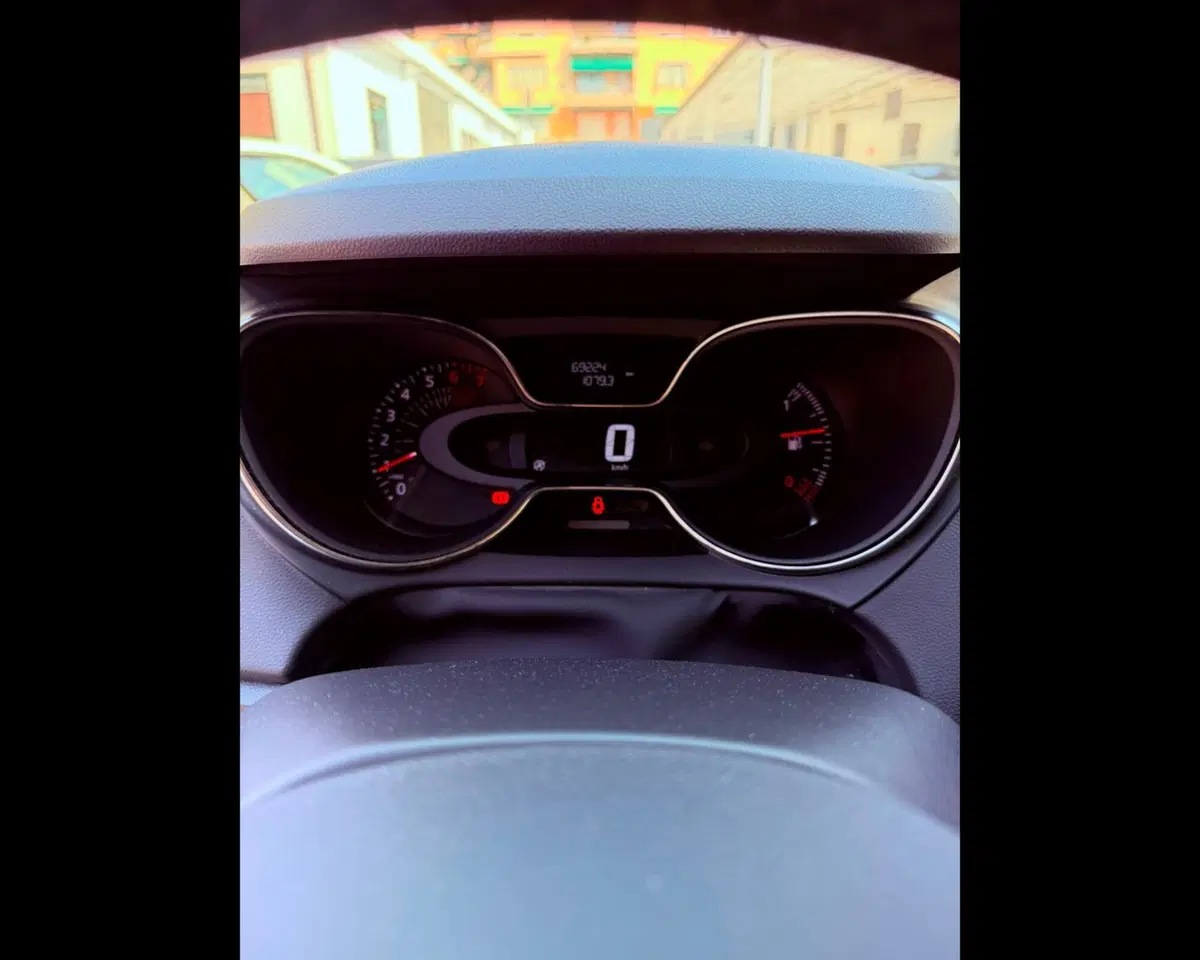 Renault Captur usata a Imperia (10)
