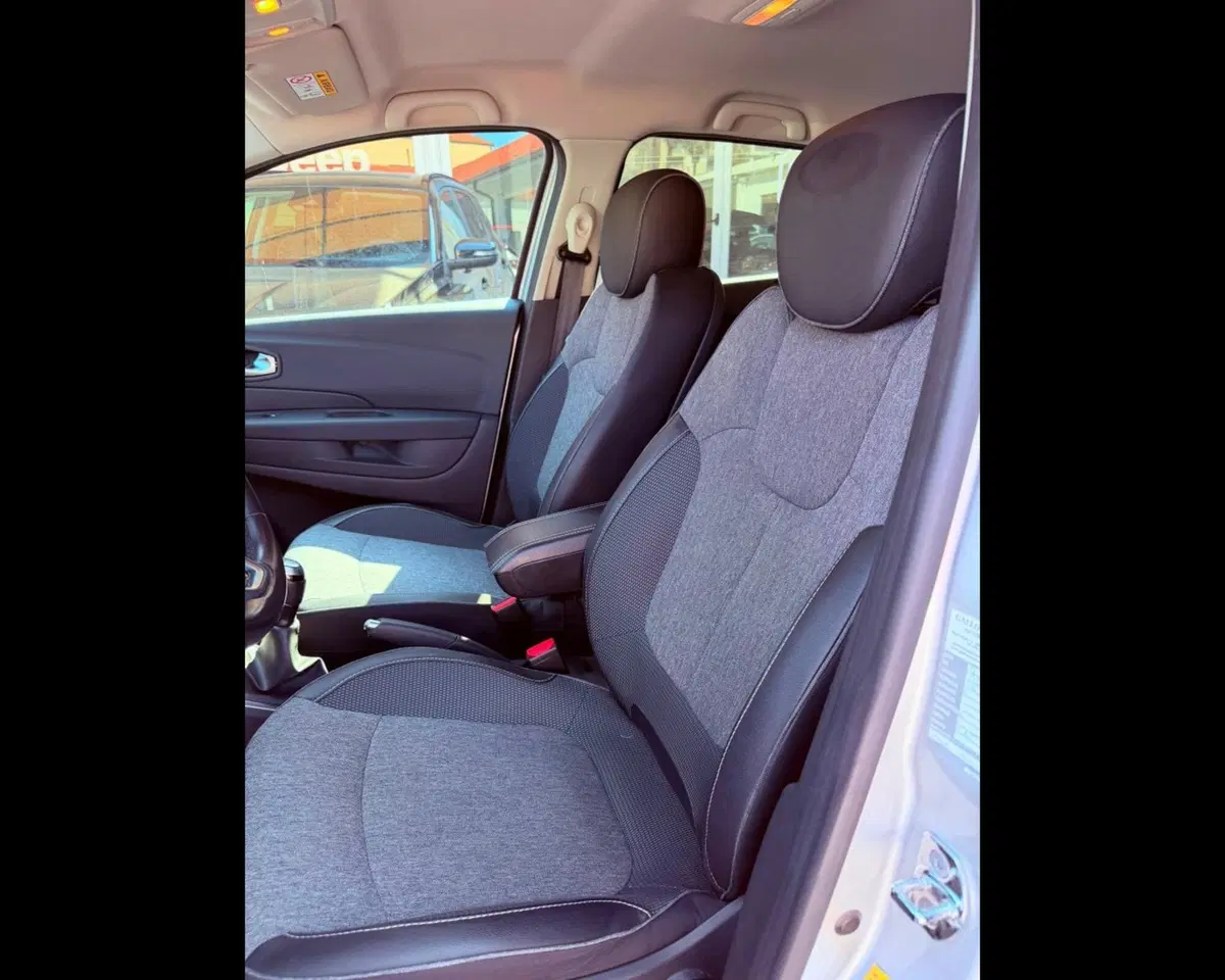 Renault Captur usata a Imperia (15)