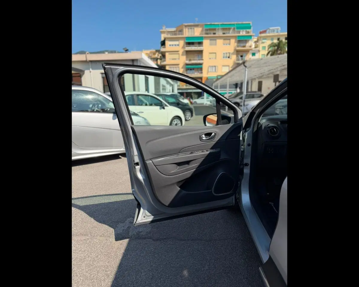Renault Captur usata a Imperia (16)