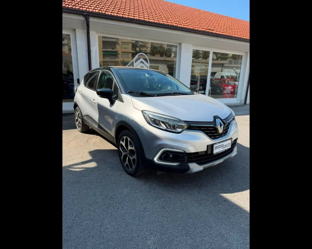 Renault Captur usata a Imperia (7)
