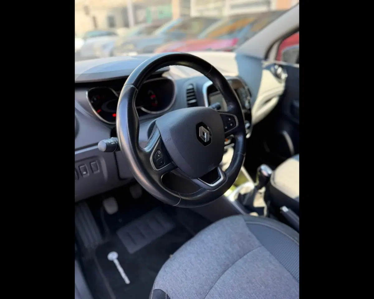Renault Captur usata a Imperia (9)