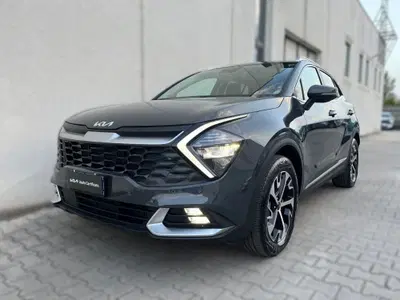 Kia Sportage 1.6 tgdi hev Style 210cv auto del 2024 usata a Ferrara