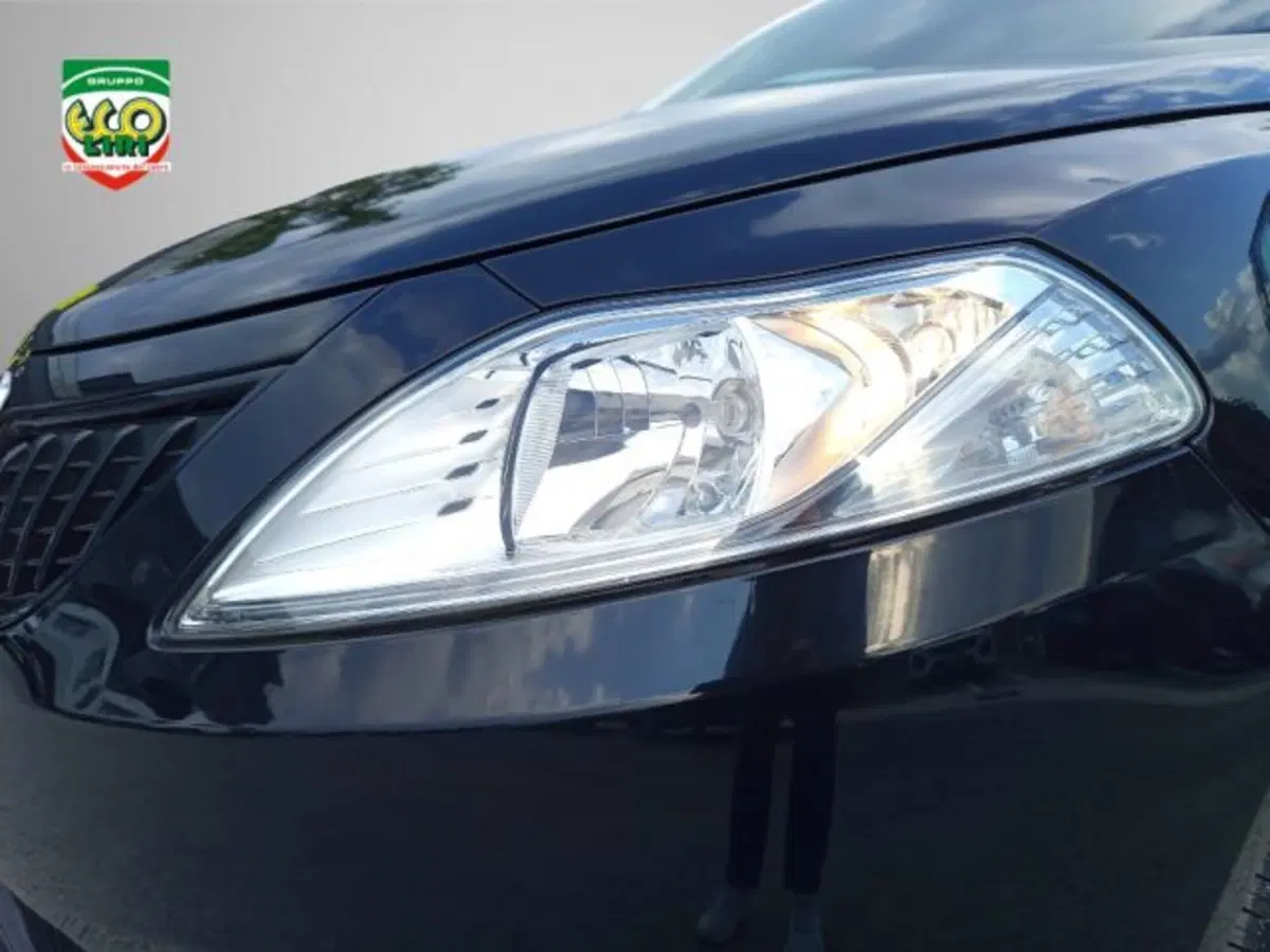 Lancia Ypsilon nuova a Frosinone (13)