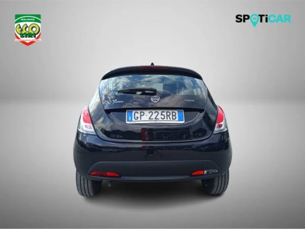 Lancia Ypsilon nuova a Frosinone (2)