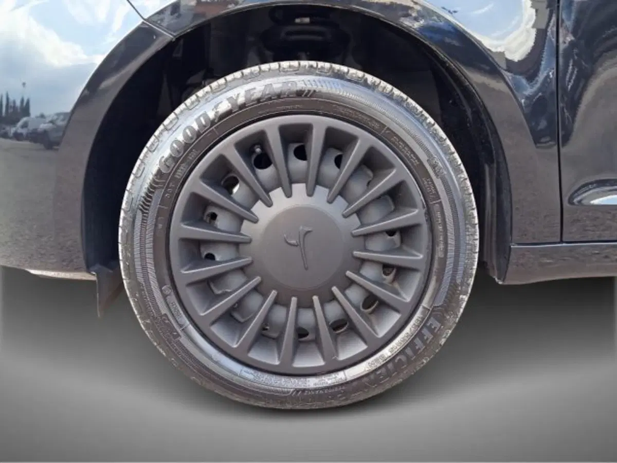 Lancia Ypsilon nuova a Frosinone (6)
