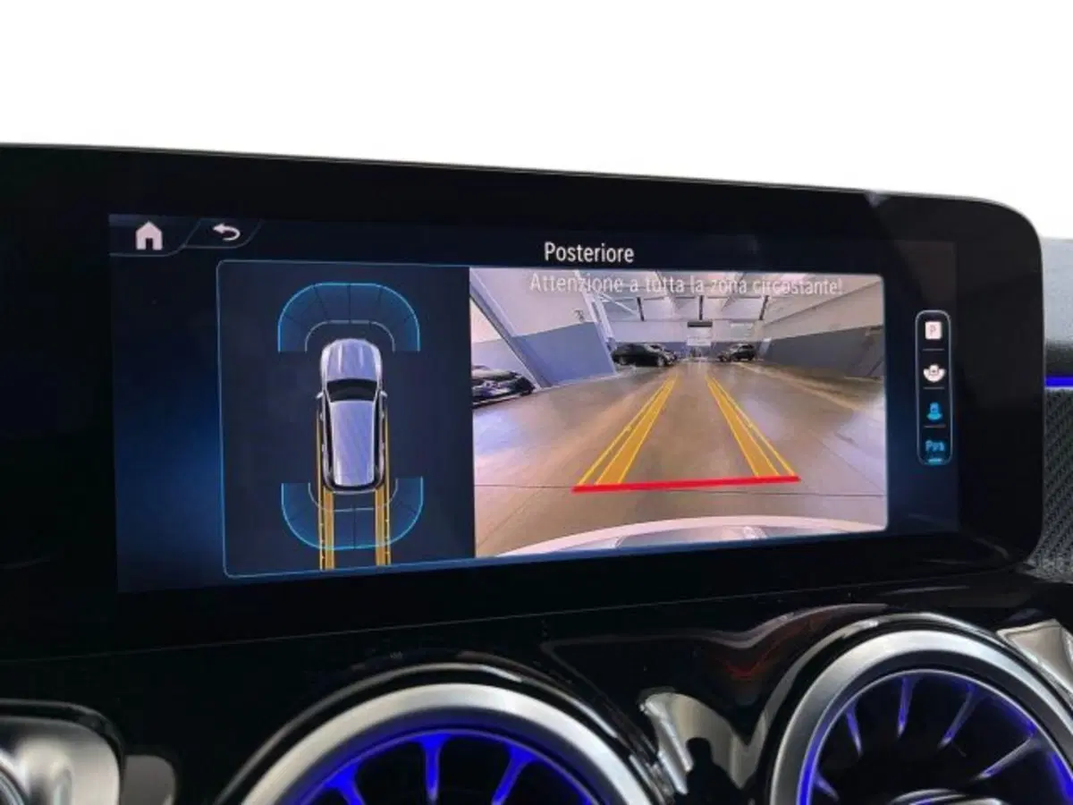 Mercedes-Benz GLB nuova a Verona (12)