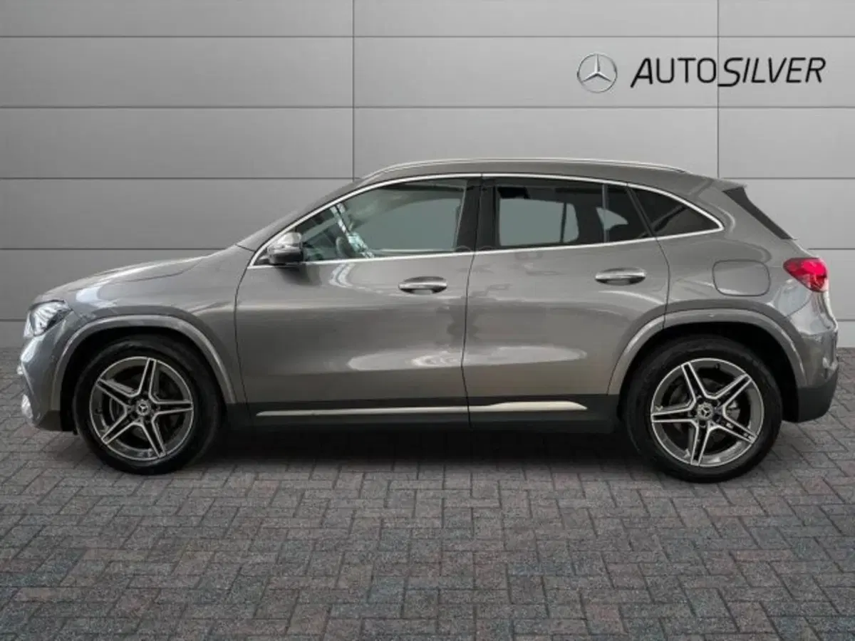 Mercedes-Benz GLA SUV nuova a Verona (6)