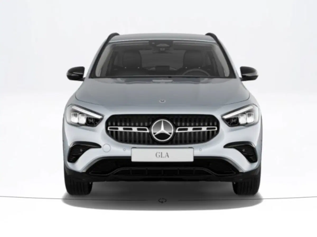 Mercedes-Benz GLA SUV nuova a Verona (3)