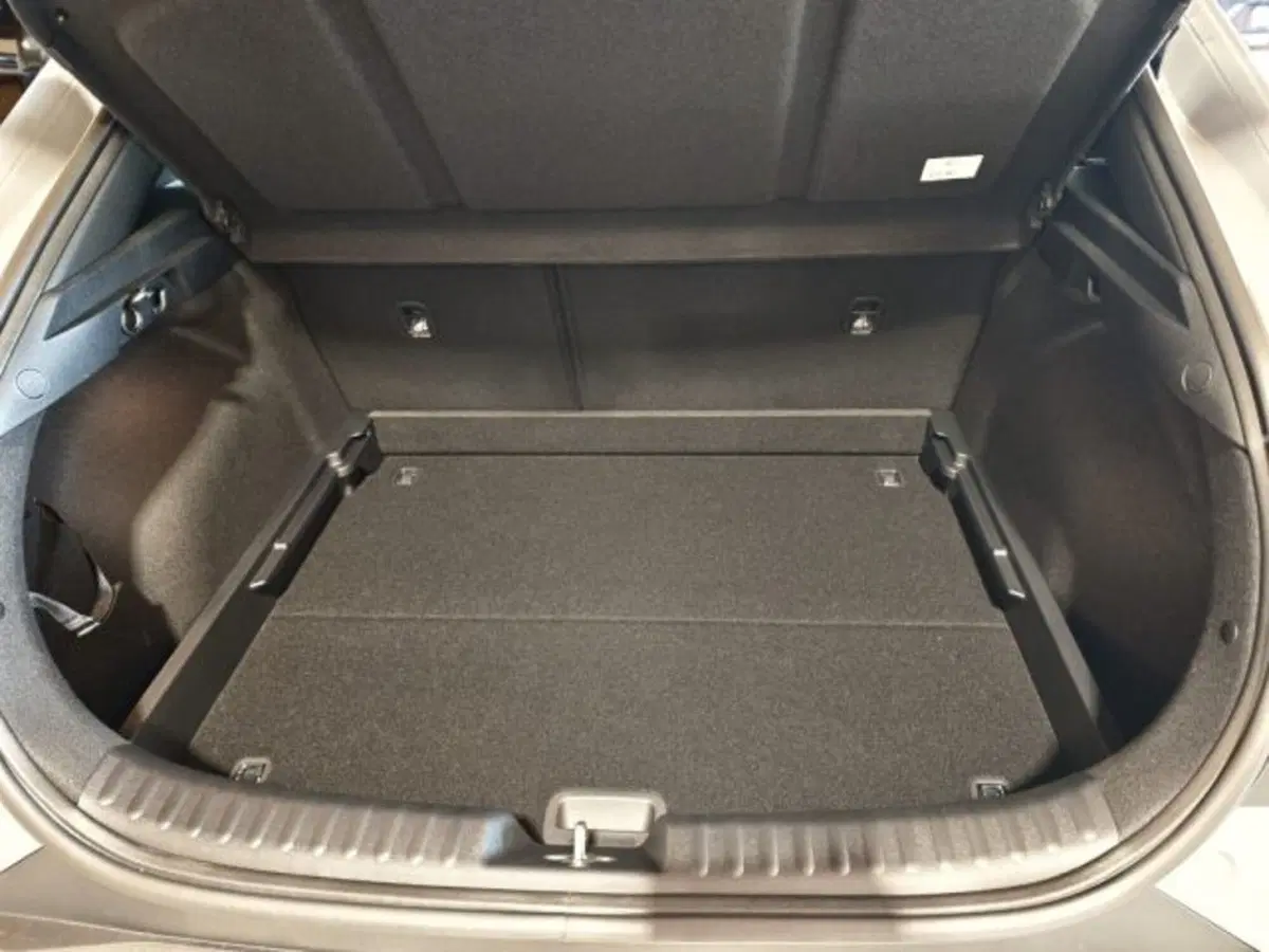 Kia XCeed nuova a Vicenza (13)