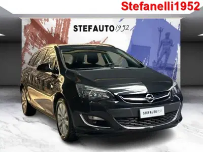 Opel Astra 1.7 CDTI 130CV 5 porte Cosmo del 2013 usata a Bologna