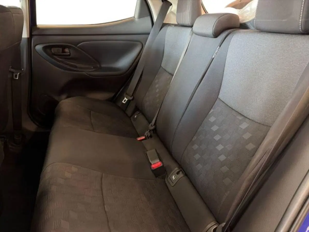 Toyota Yaris Cross nuova a Sassari (10)