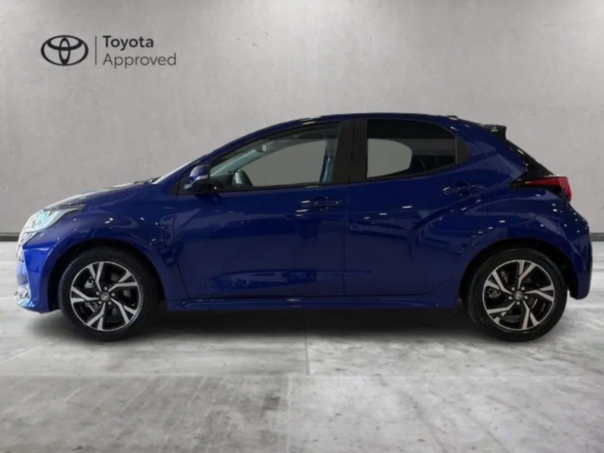 Toyota Yaris Cross nuova a Sassari (3)