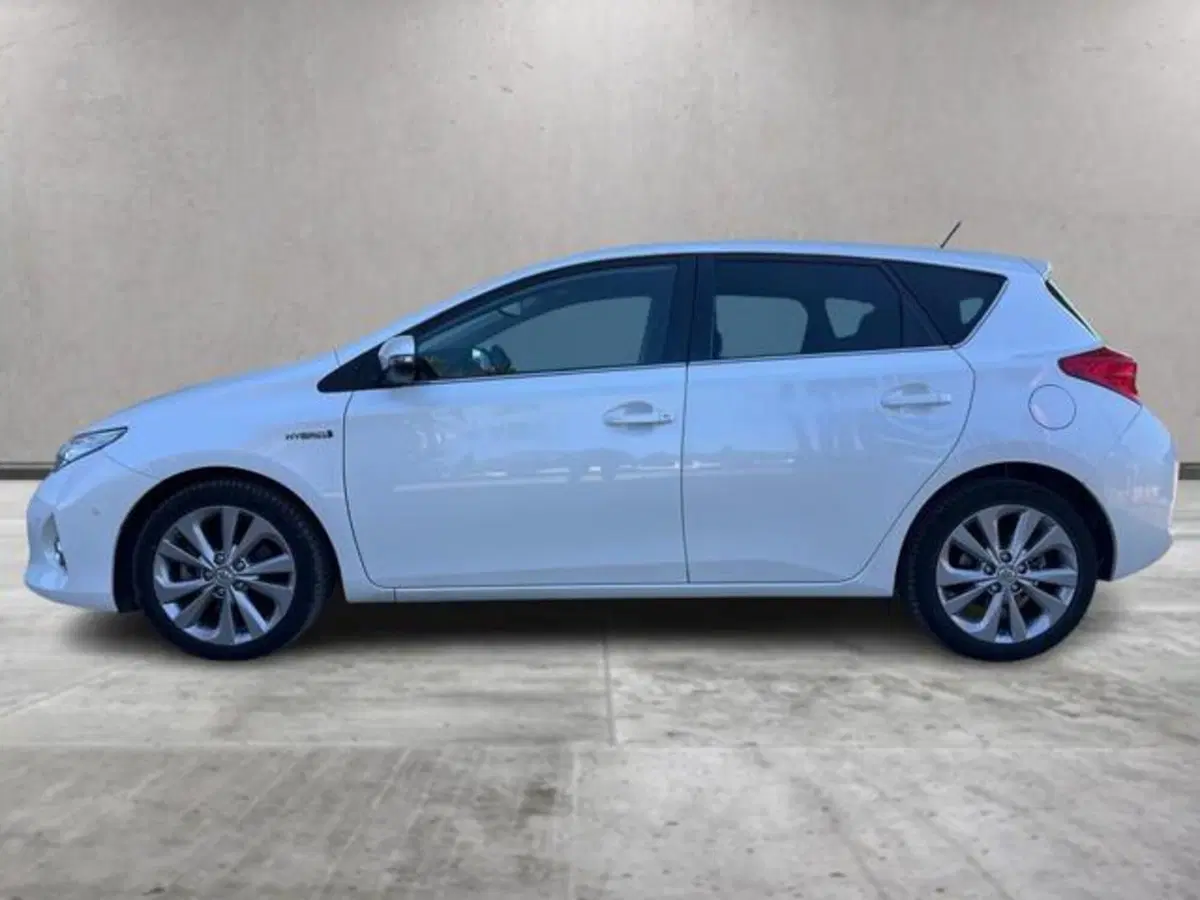 Toyota Auris usata a Sassari (2)