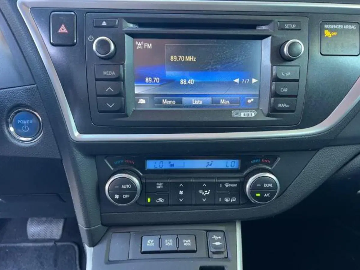 Toyota Auris usata a Sassari (9)