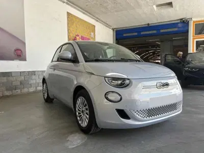 Fiat 500e Icon Berlina 42 kWh nuova a Vercelli