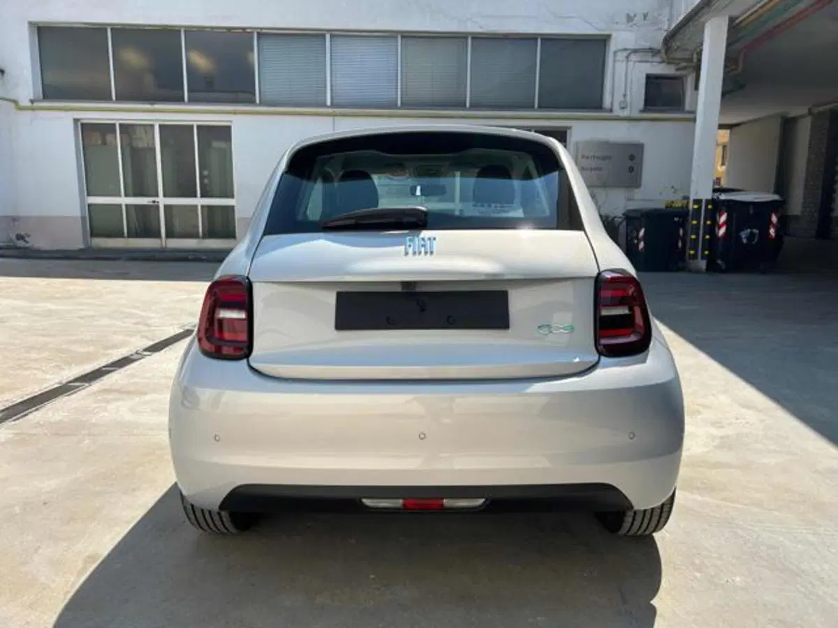 Fiat 500e nuova a Vercelli (20)