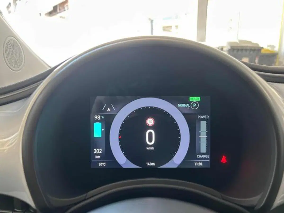 Fiat 500e nuova a Vercelli (4)