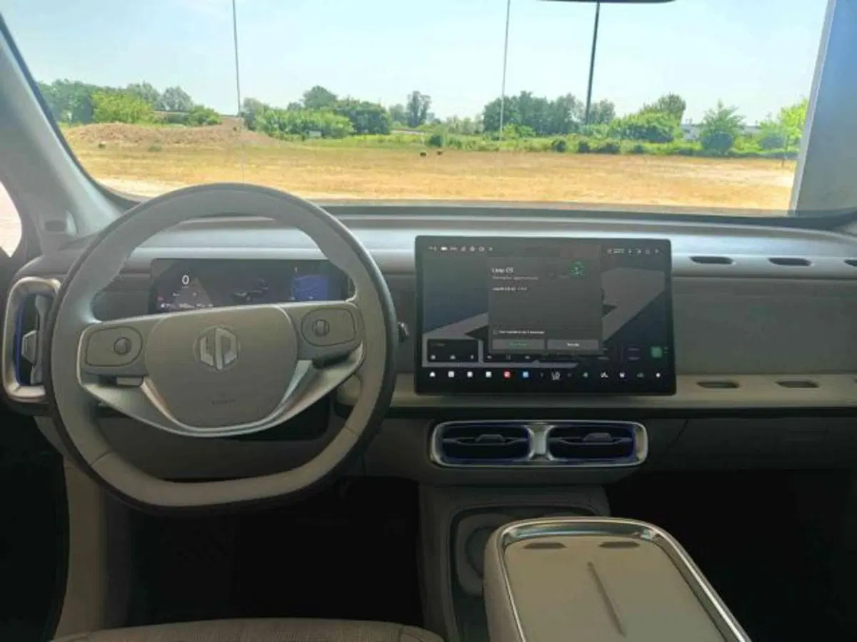 Leapmotor B10 nuova a Vercelli (9)