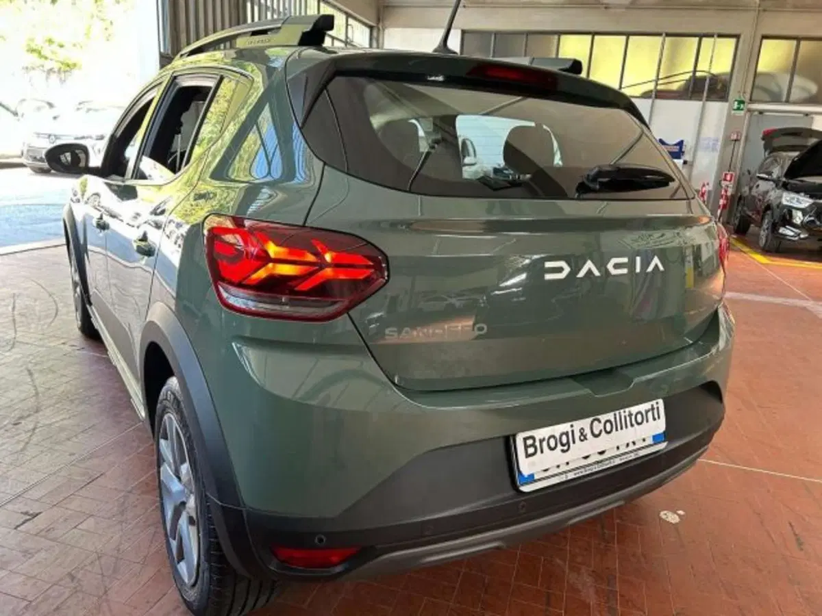 Dacia Sandero Stepway usata a Firenze (6)