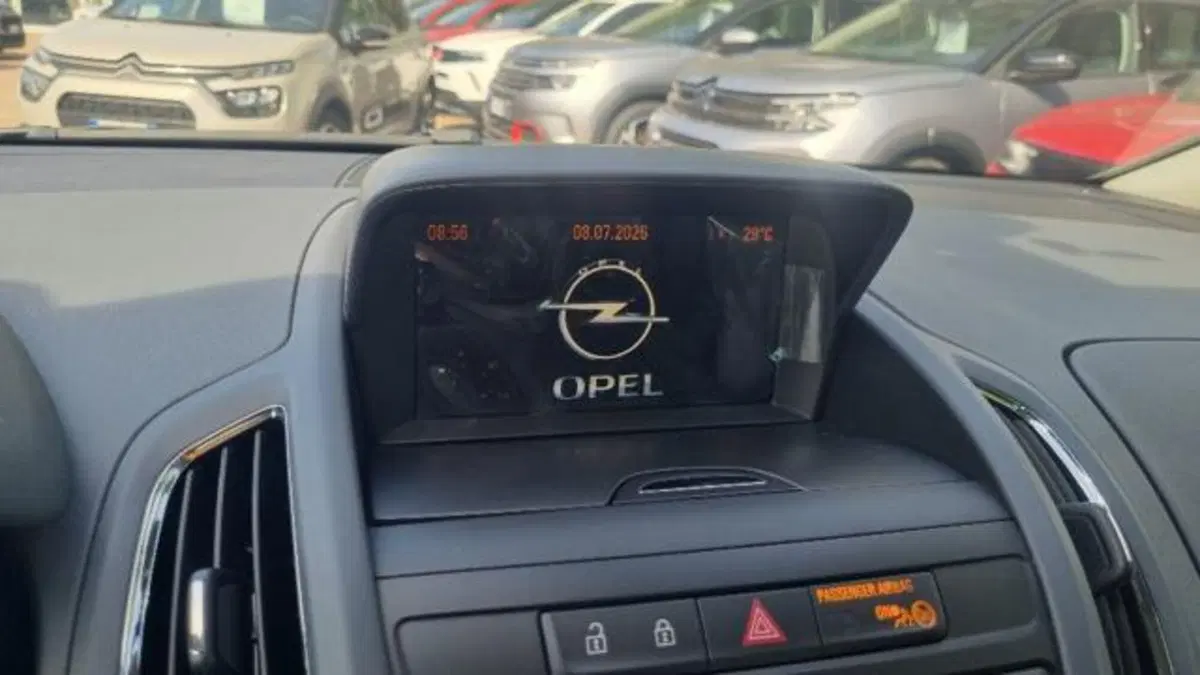 Opel Zafira Tourer usata a Savona (12)