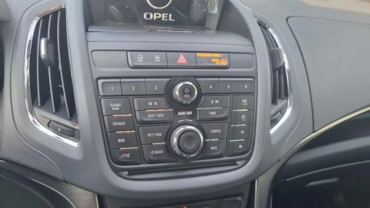 Opel Zafira Tourer usata a Savona (13)
