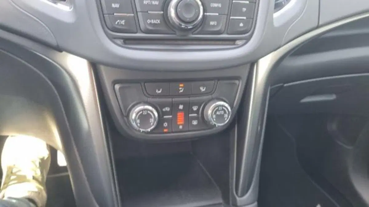 Opel Zafira Tourer usata a Savona (14)