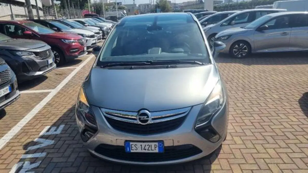 Opel Zafira Tourer usata a Savona (5)