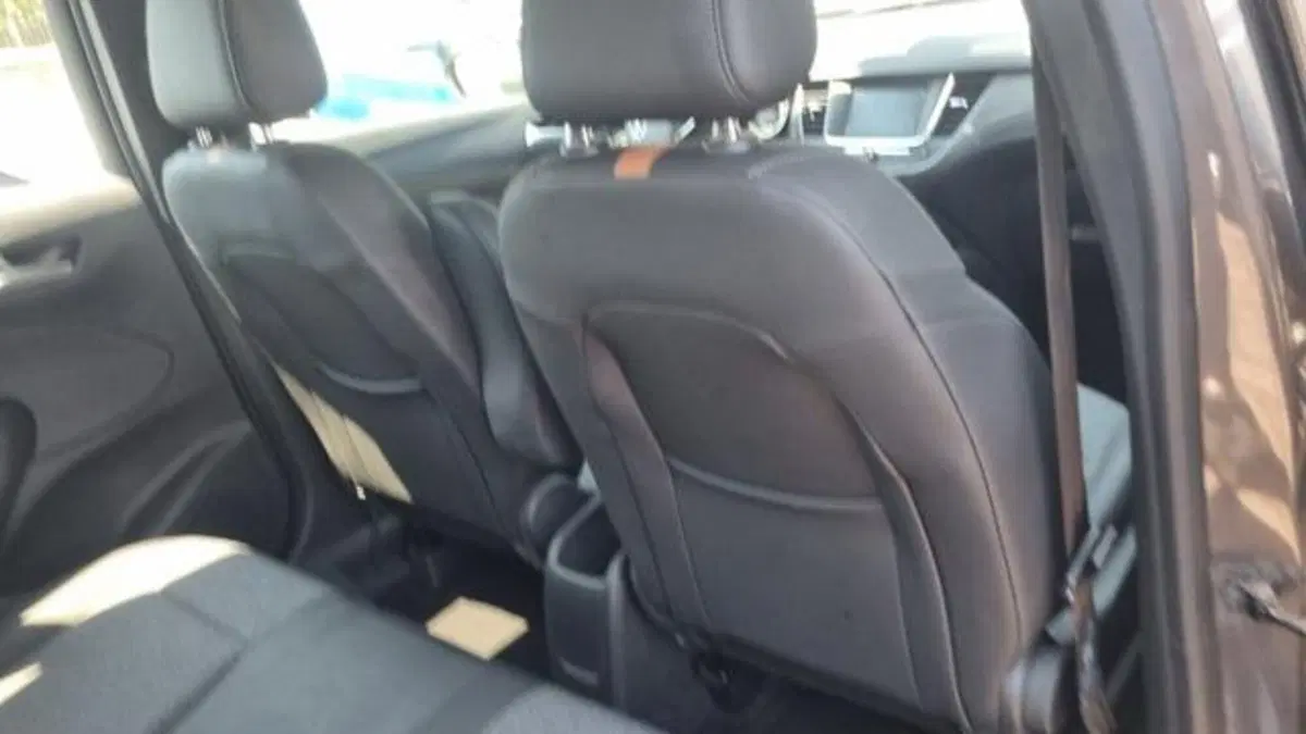 Opel Crossland usata a Savona (13)