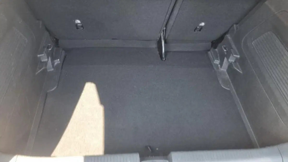 Opel Crossland usata a Savona (16)