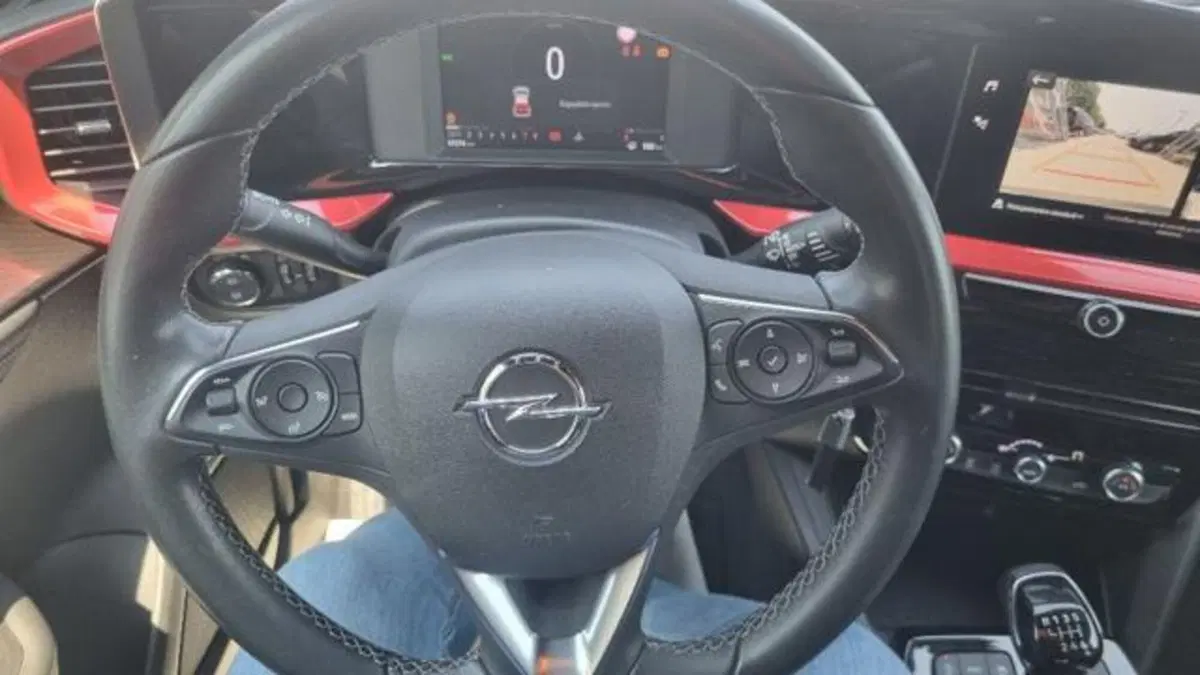 Opel Mokka usata a Savona (12)