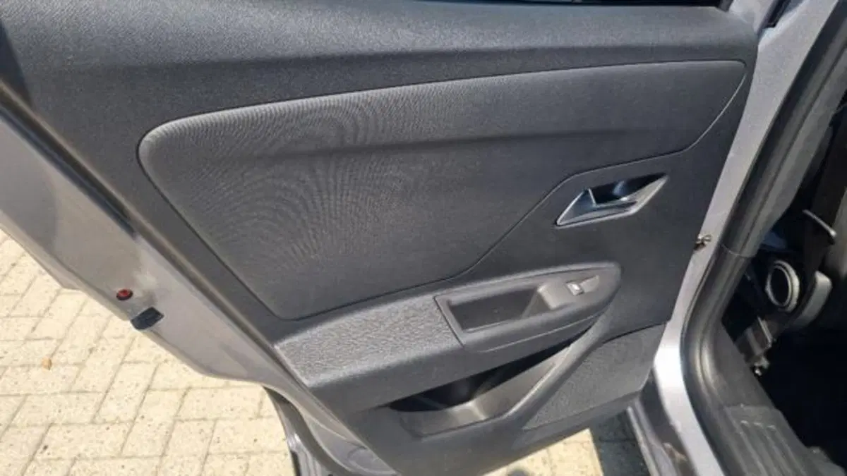 Opel Mokka usata a Savona (18)