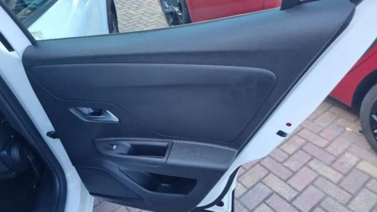 Opel Mokka usata a Savona (10)