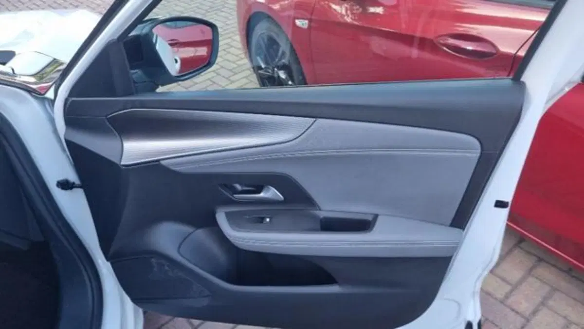 Opel Mokka usata a Savona (14)