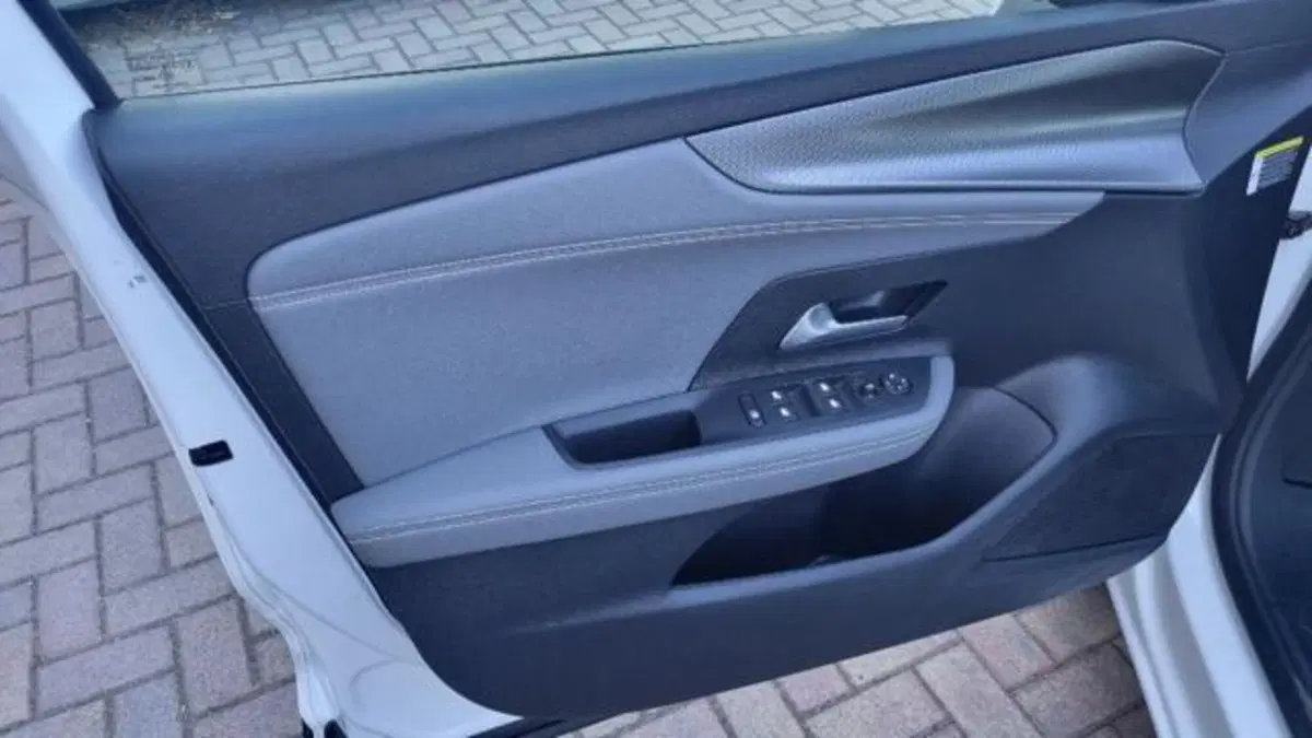 Opel Mokka usata a Savona (16)
