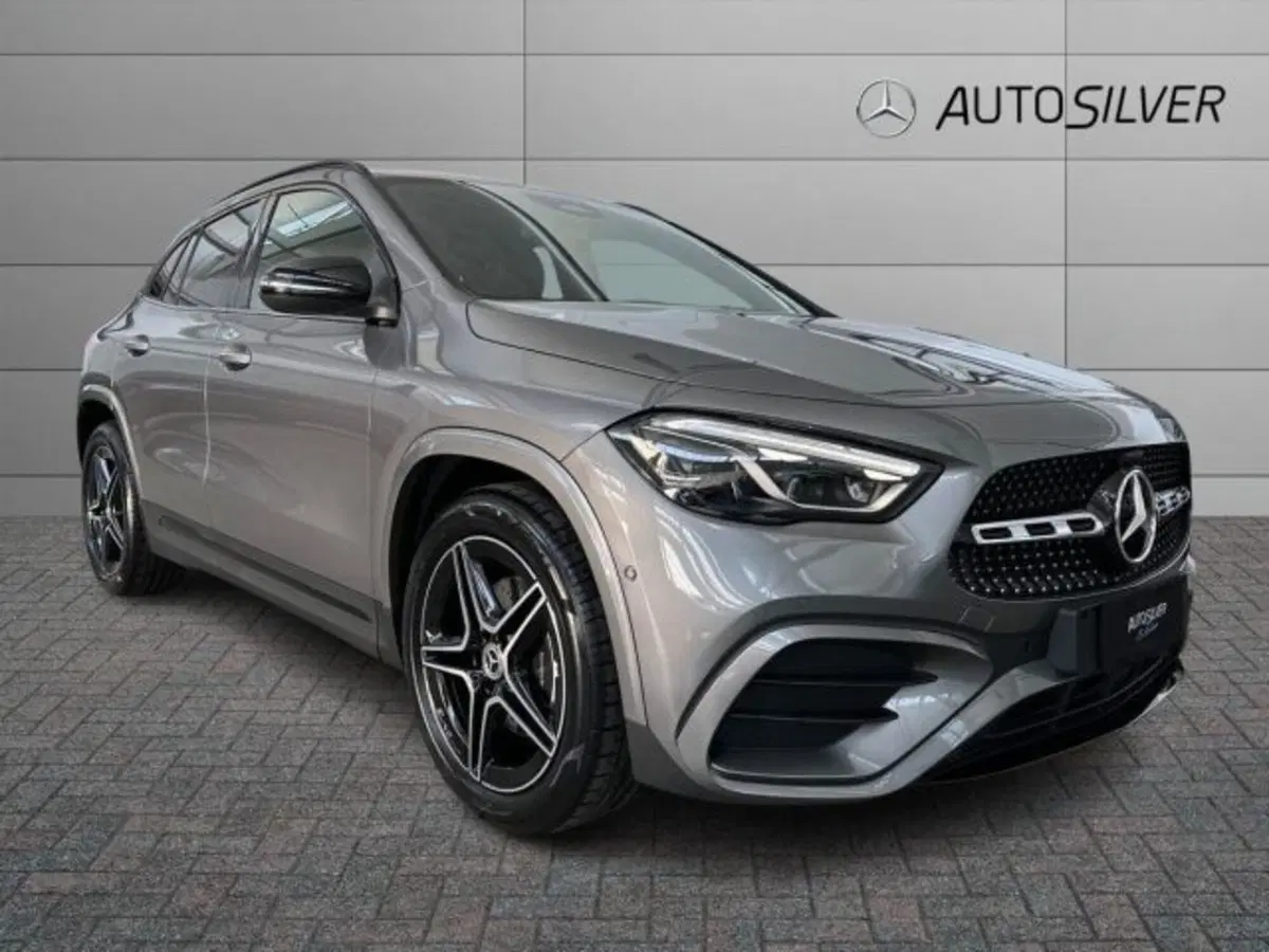 Mercedes-Benz GLA SUV nuova a Verona