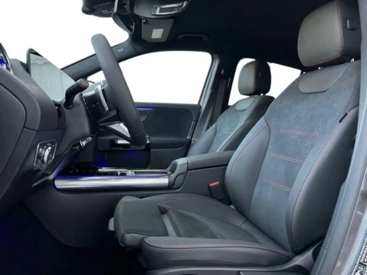 Mercedes-Benz GLA SUV nuova a Verona (10)