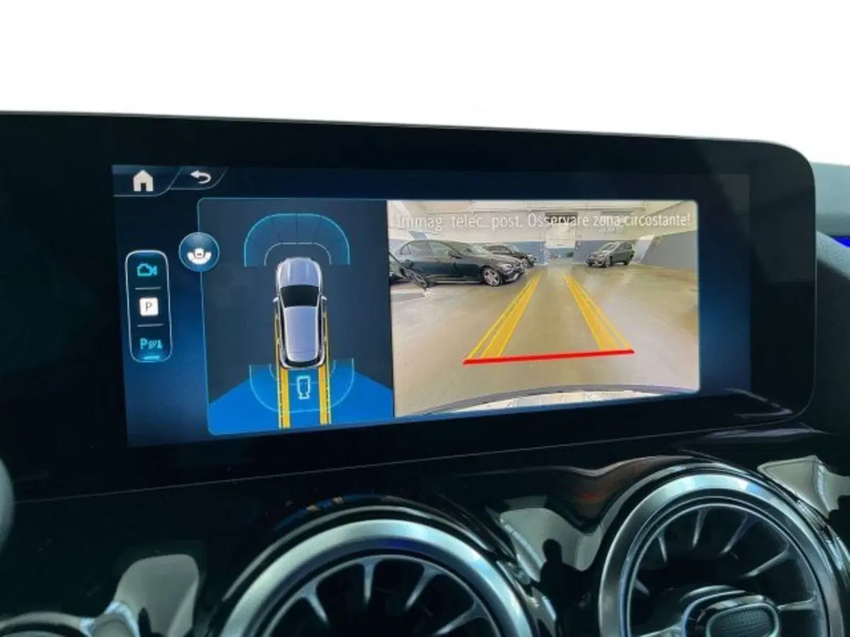 Mercedes-Benz GLA SUV nuova a Verona (12)