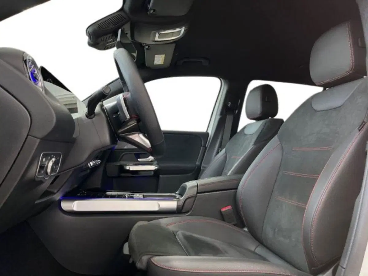 Mercedes-Benz GLB nuova a Verona (10)
