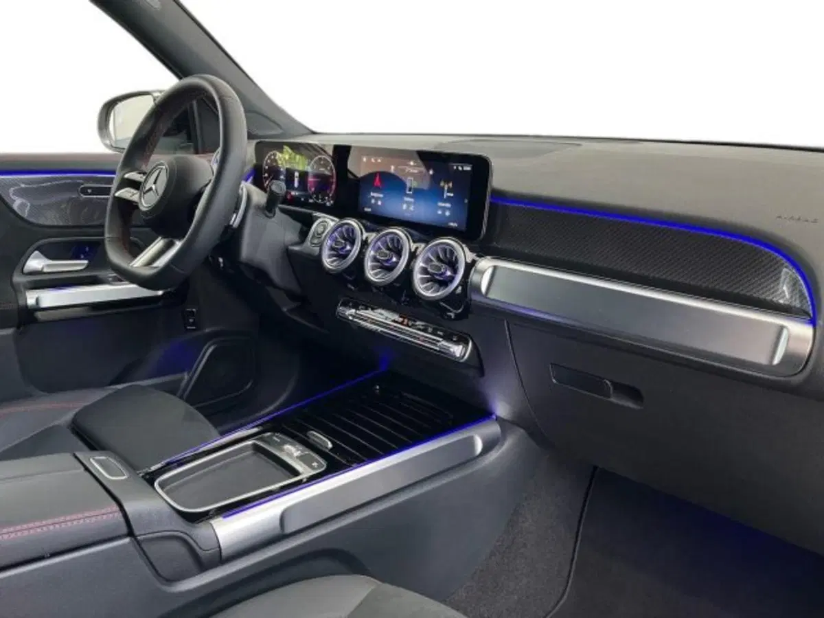 Mercedes-Benz GLB nuova a Verona (16)
