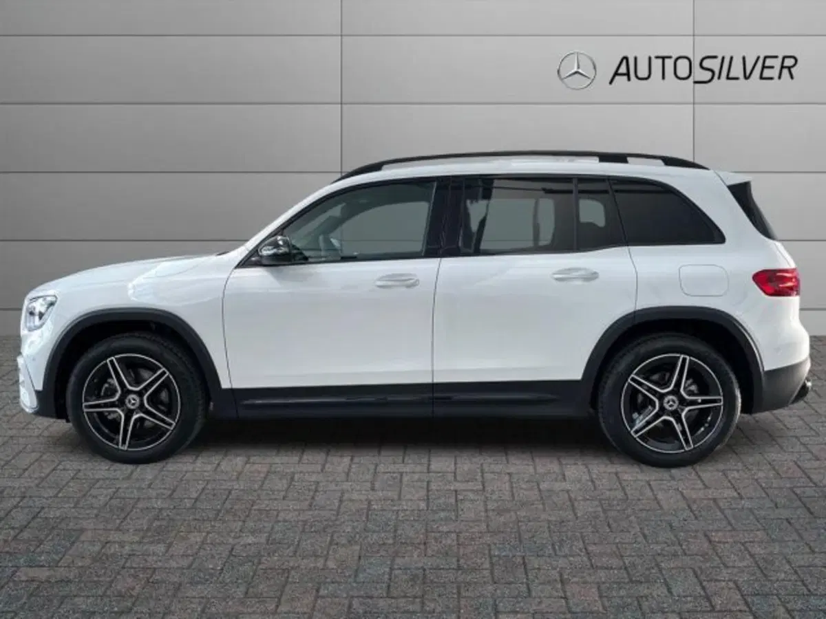 Mercedes-Benz GLB nuova a Verona (6)