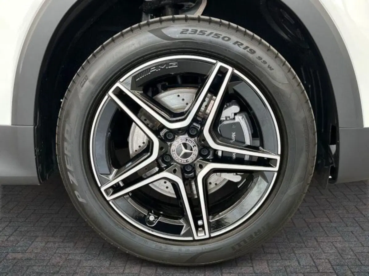 Mercedes-Benz GLB nuova a Verona (7)