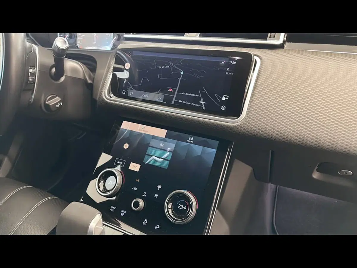Land Rover Range Rover Velar usata a Varese (14)