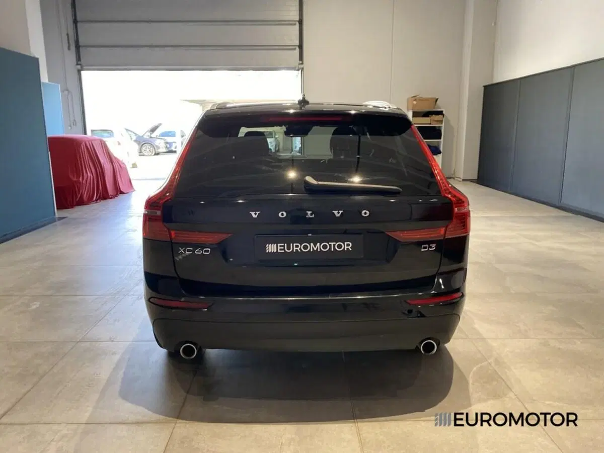 VOLVO Veicoli Commerciali XC60 usata a Bari (8)
