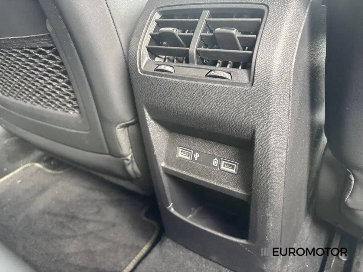 Peugeot 308 SW usata a Bari (12)