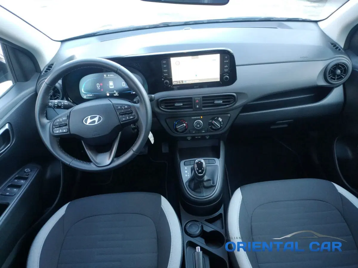 Hyundai i10 usata a La Spezia (12)