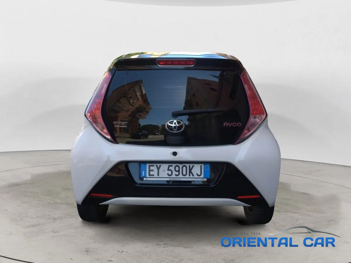 Toyota Aygo usata a La Spezia (2)