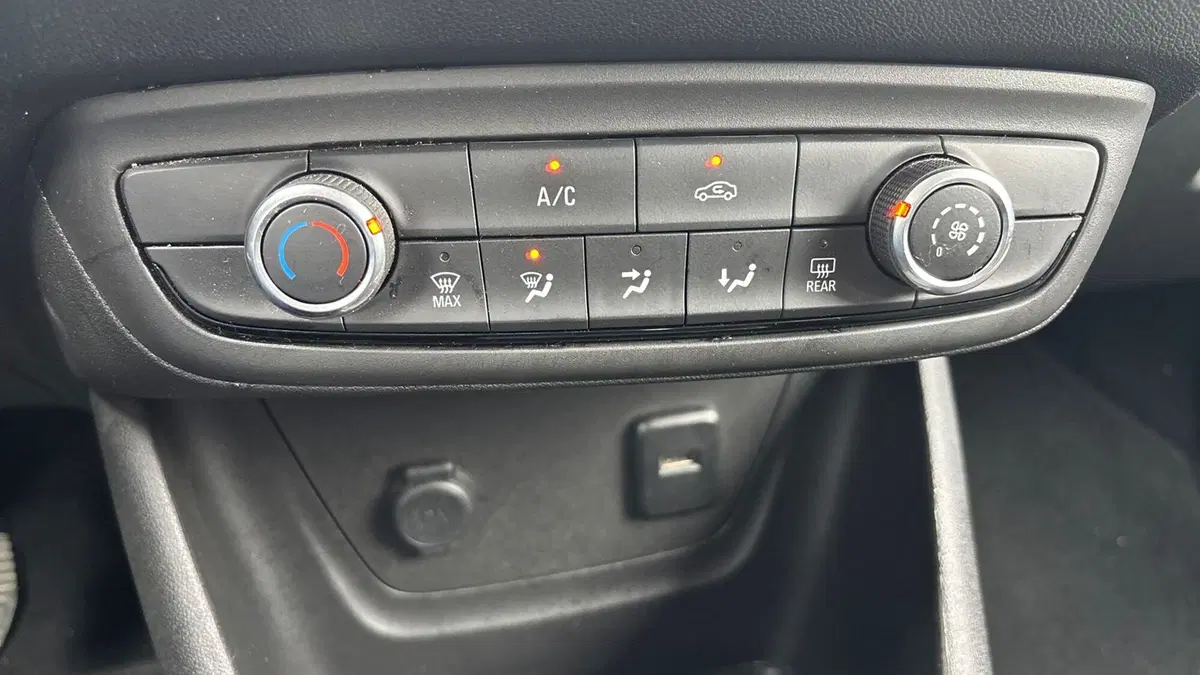 Opel Crossland X usata a Padova (15)