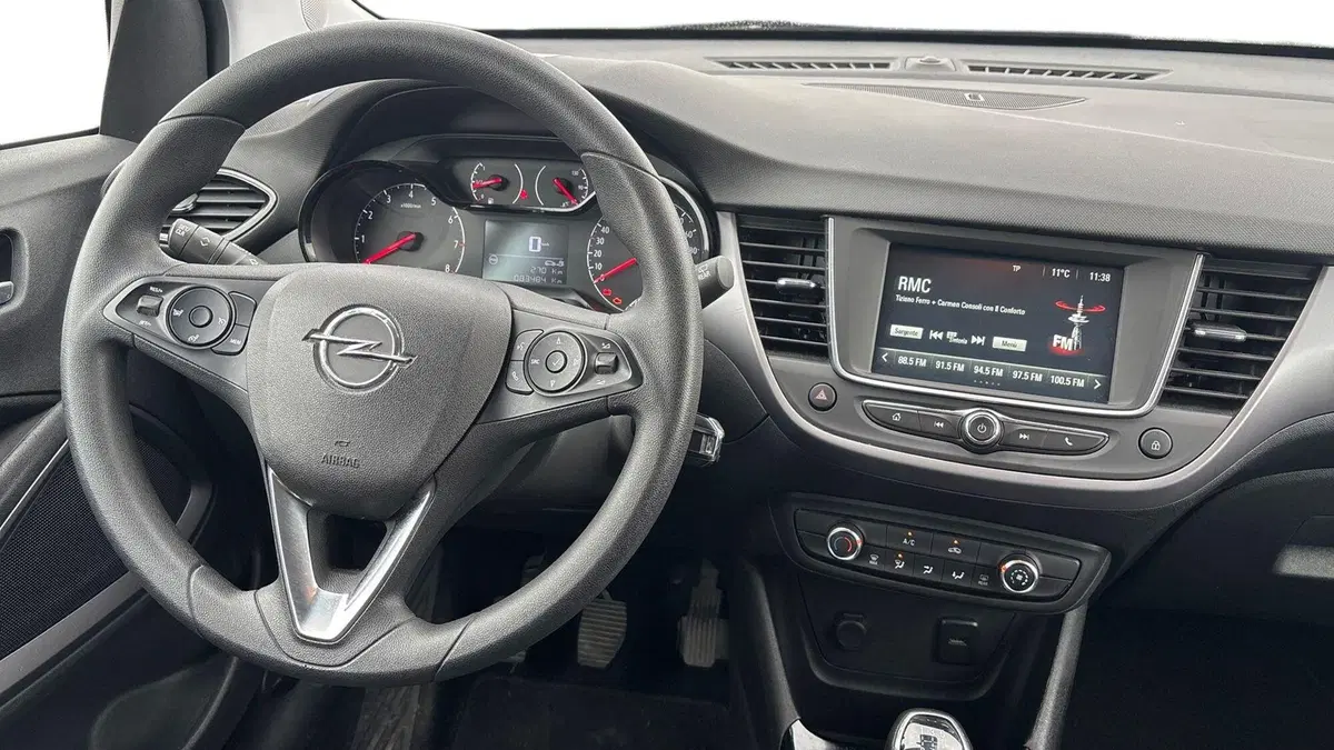 Opel Crossland X usata a Padova (9)