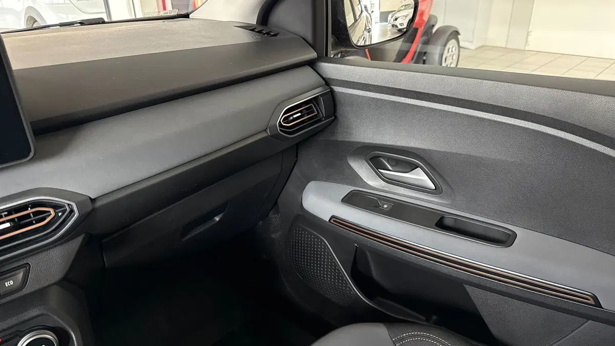 Dacia Jogger nuova a Padova (13)