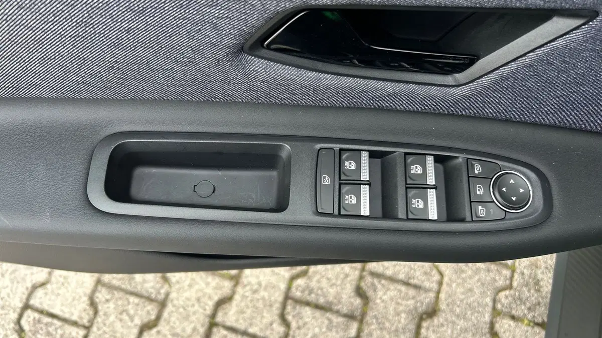 Renault Renault 5 nuova a Padova (13)